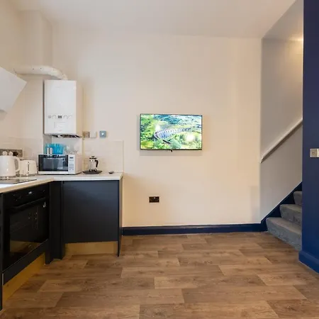 Easton 2 By Staystaycations Apartamento